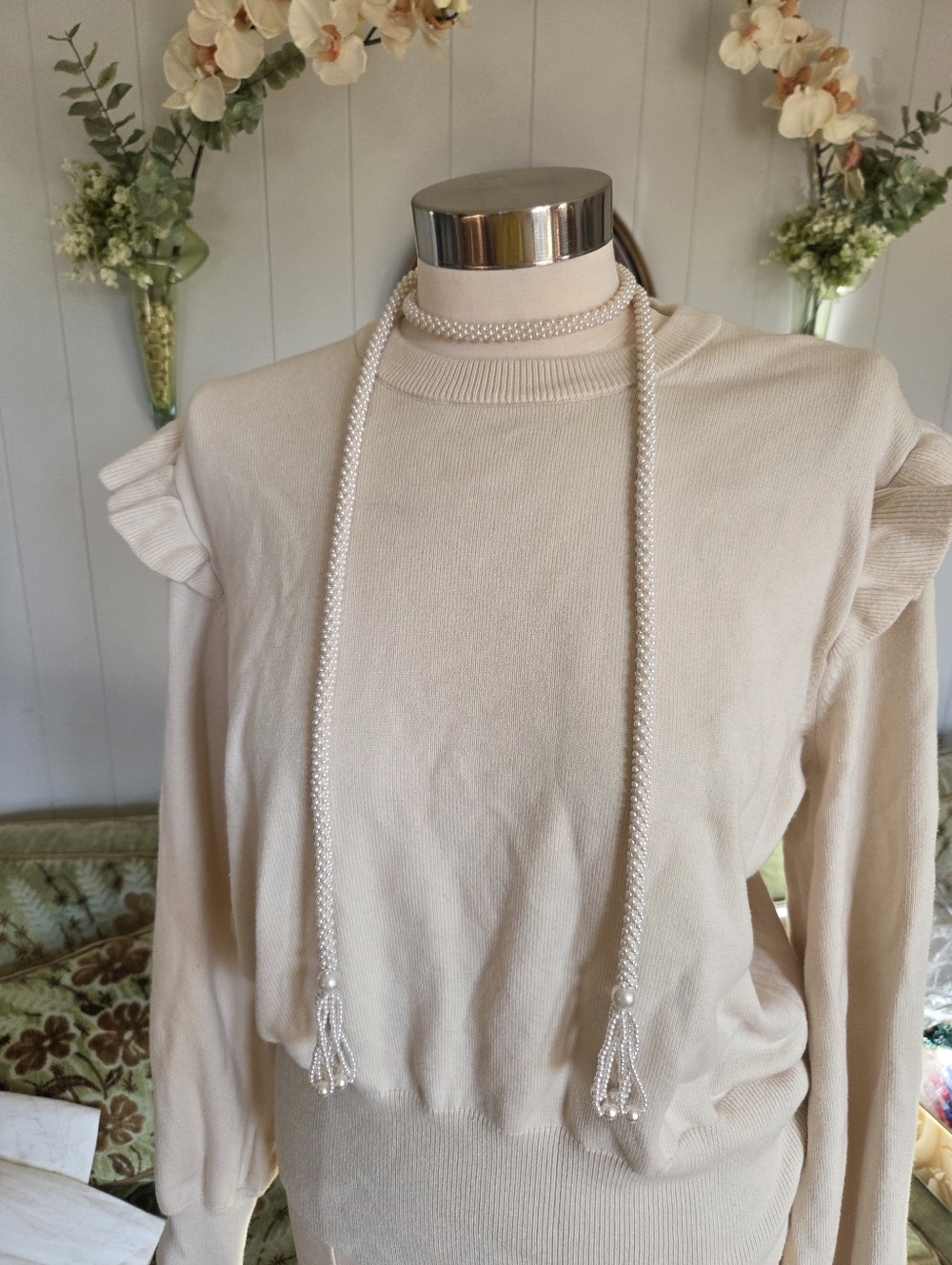 Vintage Handmade Cream Rope Beaded Necklace